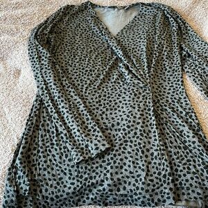 Animal print long sleeve top in XXS. Faux wrap front.